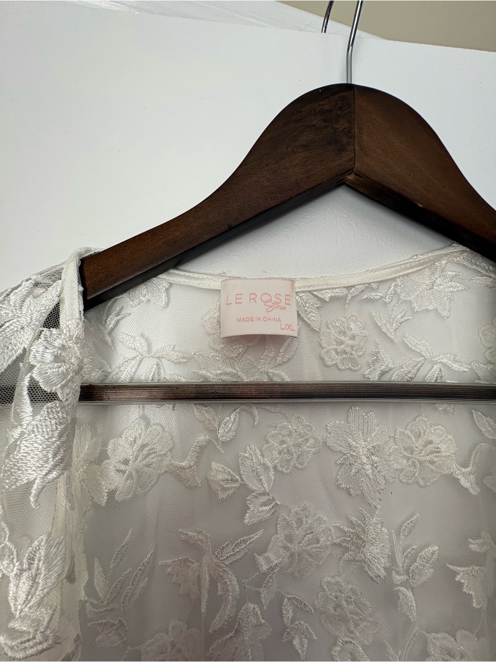 White Embroidered Bridal Robe - Picture 4 of 4